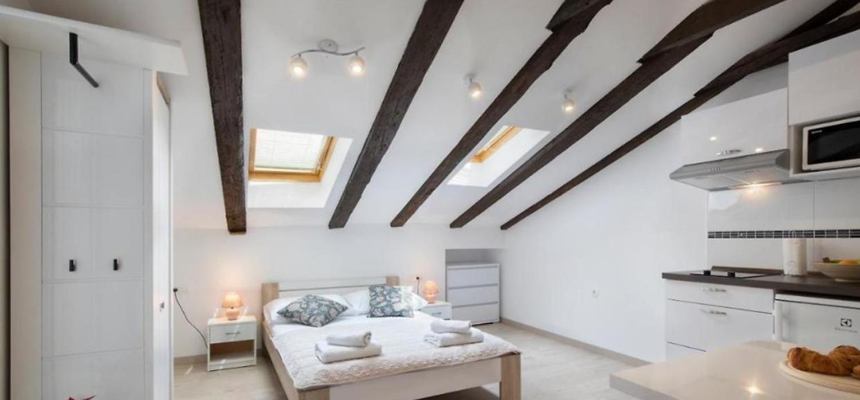 Apartamento Central Apartments Pula